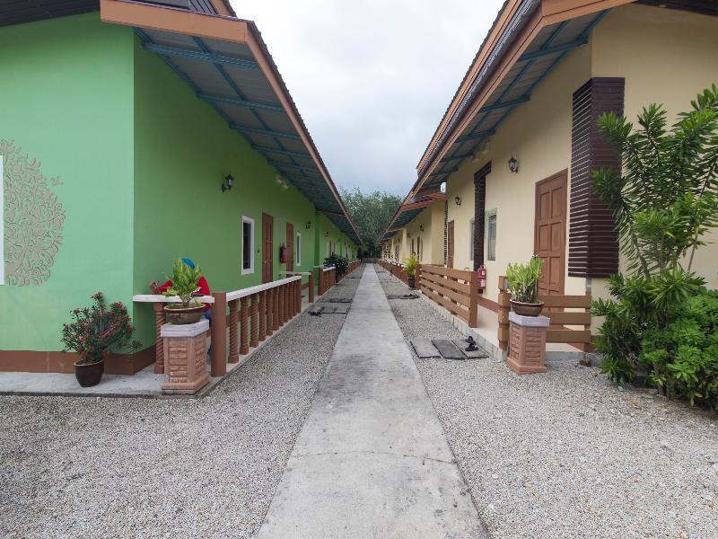 Oyo 44124 De Langkawi Resort And Convertion Centre Ayer Hangat Exterior photo